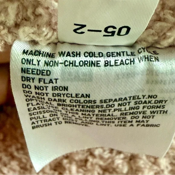 UNIQLO - 3D Knit Soft Fluffy Pants | Lounge Pants | Size XS | Color: Soft Pink - Picture 8 of 8